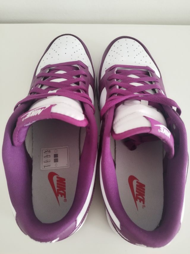 Nike Dunk bajas -moradas y blancas