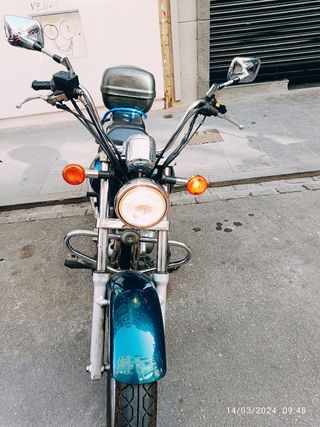 SUZUKI MARAUDER 250cc - Moto