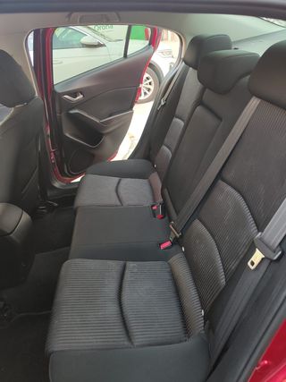 Mazda 3 2013