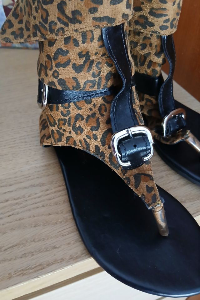 Sandalias planas boho leopardo