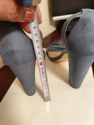Sandalias tacón azul 42