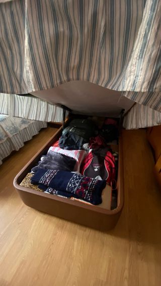 2 camas 90cm - Cómodas y en buen estado con canape