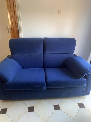 Sofá 2 plazas azul terciopelo
reclinable