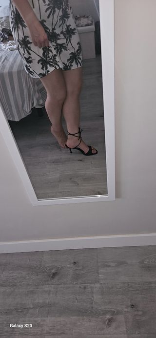 Sandalias negras tiras Fosco 40