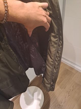 Chaquetón verde oliva marca Pedro del Hierro,