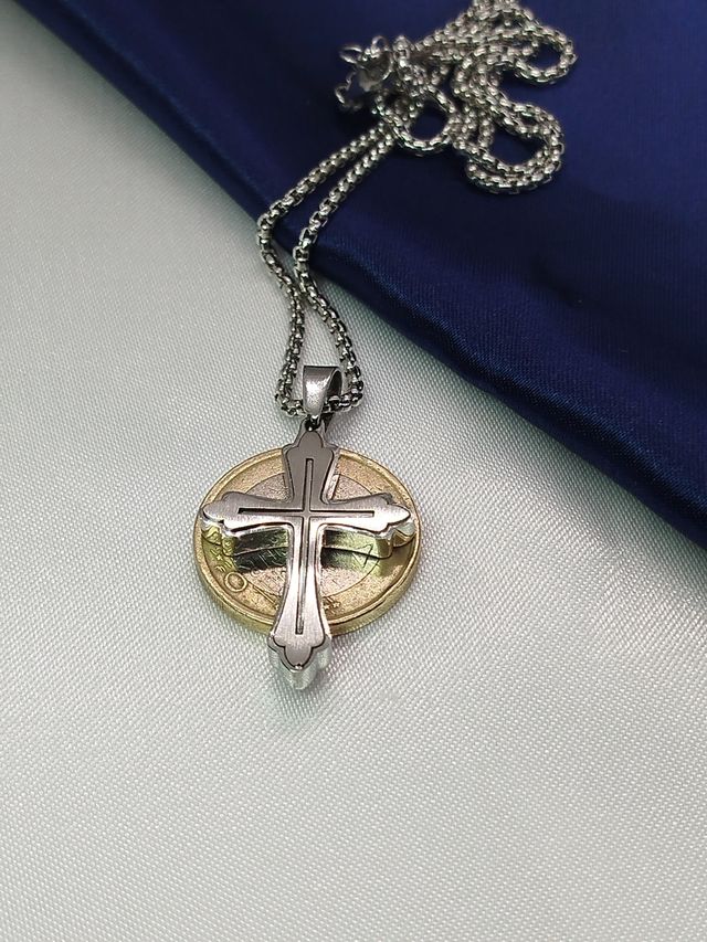 Collar Cruz Acero Inoxidable plateado