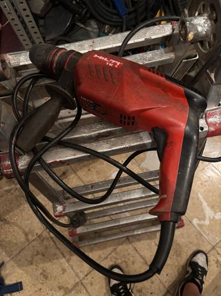 Taladro percutor Hilti te 1