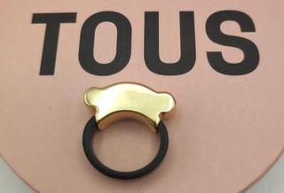 Anillo Tous oro y caucho talla 13