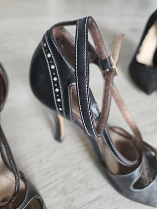 Sandalias tacón negras