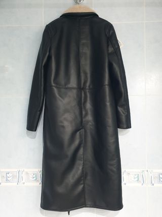 Abrigo Zara doble faz negro