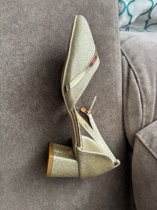 Zapato dorado NANBEL ZUO -talla 38