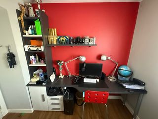 Habitación juvenil: cama nido + mesita