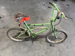 Bicicleta BMX antigua verde de segunda mano por 80 EUR en Nucleo