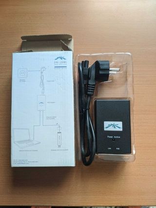 Fuente Ubiquiti PoE 24V 1A