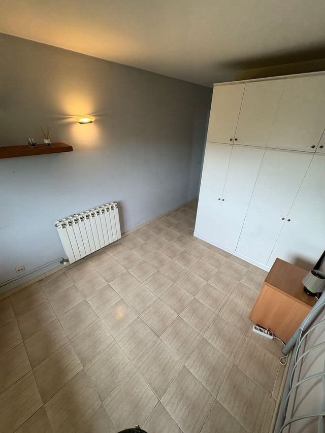 VENDO PISO Y PARKING TERRASSA ROC BLANC