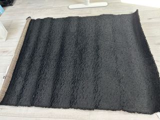 Alfombra negra poliéster
