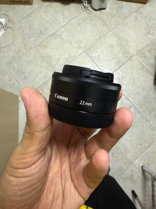 Obiettivo Canon EF-M 22mm f2 STM