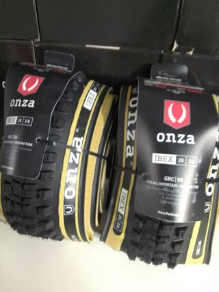 Coppia Gomme Onza Ibex 29x2.60