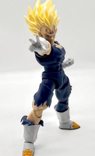Majin Vegeta de Black Hole sh figuarts