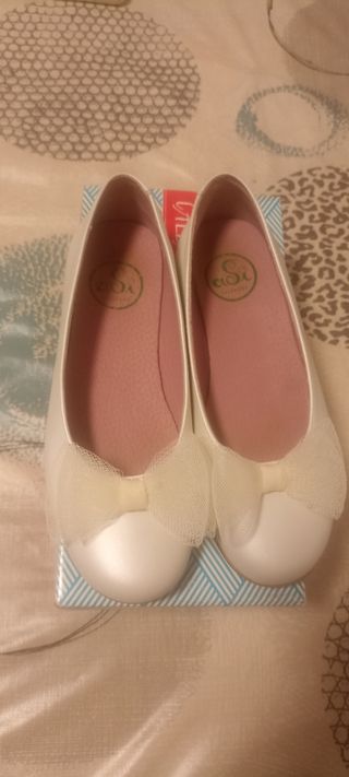 Bailarinas niña color anacardo beig

