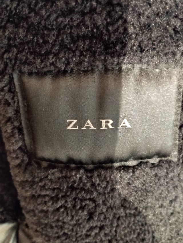 Cazadora Zara borreguito negra - M