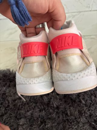 Nike Air Max Huarachi- Zapatillas Rosa