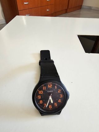 Reloj Casio Vintage Negro-Naranja
