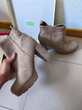 Botines beige tacón - como nuevos