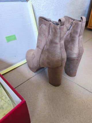 Botines beige tacón - como nuevos