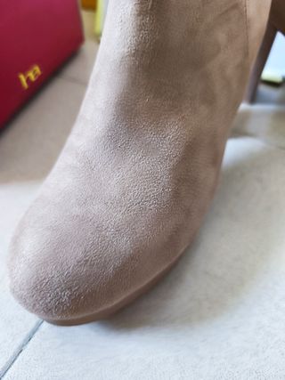 Botines beige tacón - como nuevos