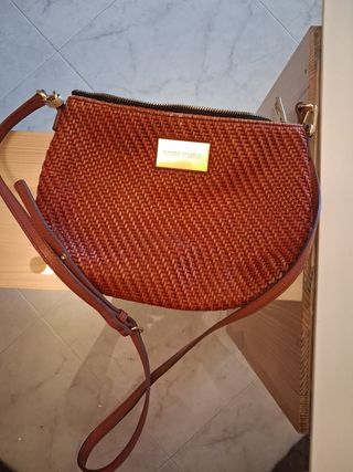 Bolso Bimba y Lola marrón trenzado
Original 