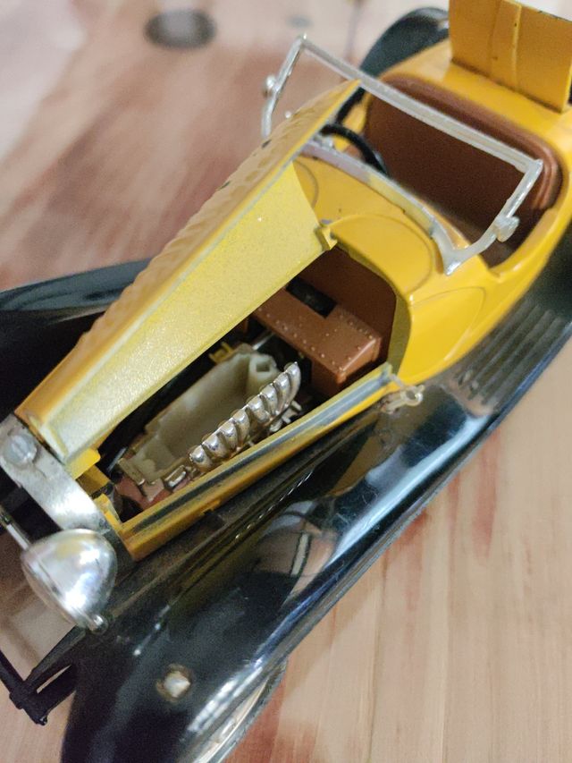 Coche escala Bugatti type