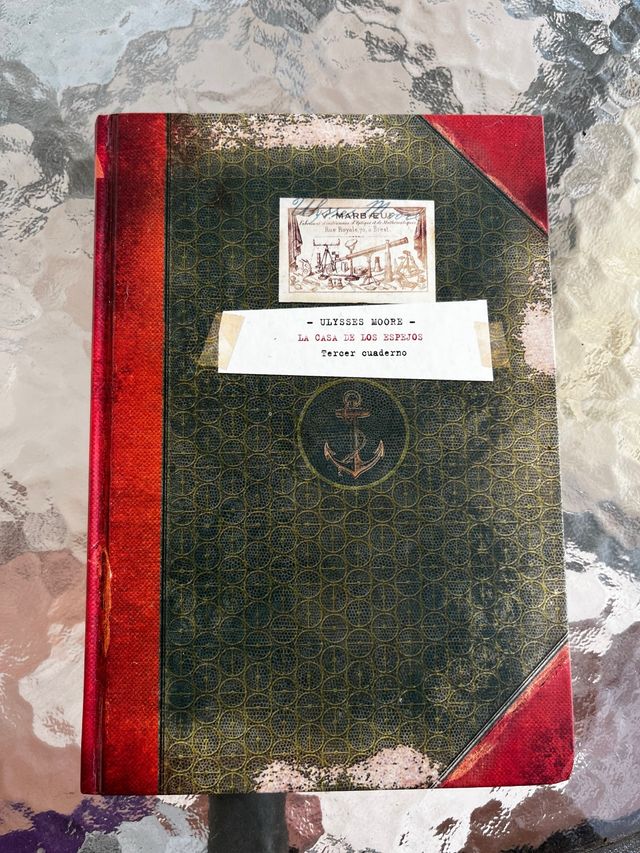 Libro: La casa de los espejos