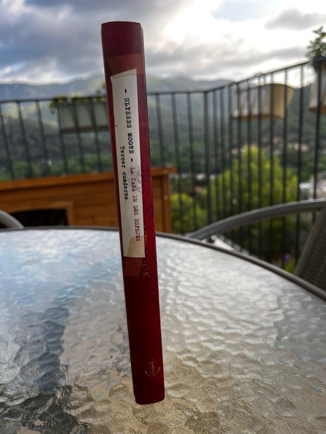 Libro: La casa de los espejos