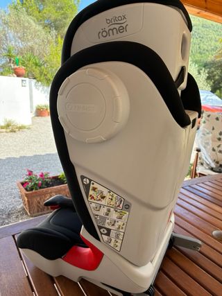 Silla coche Britax Römer
Entrega en mano en Bcn.