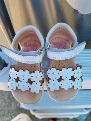 Sandalias Pablosky niña blancas