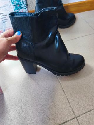Botines negros tacón 39