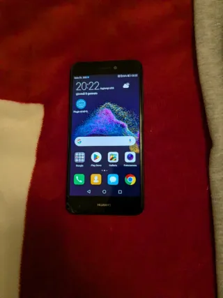 Perfettamente funzionante ma con vetro incrinato