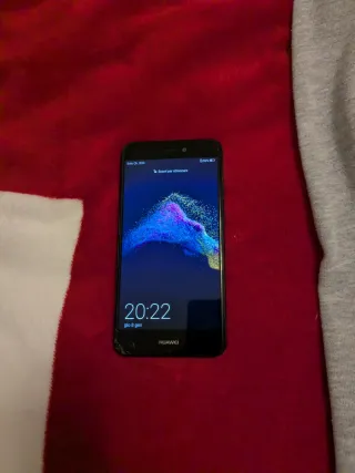 Perfettamente funzionante ma con vetro incrinato