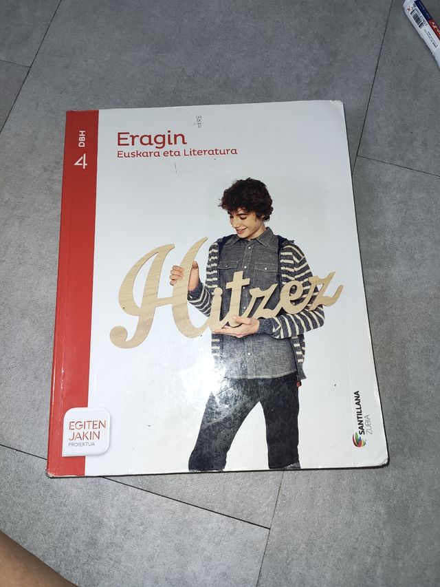 EUSKARA ETA LITERATURA ERAGIN 4 DBH EGITEN JAKIN