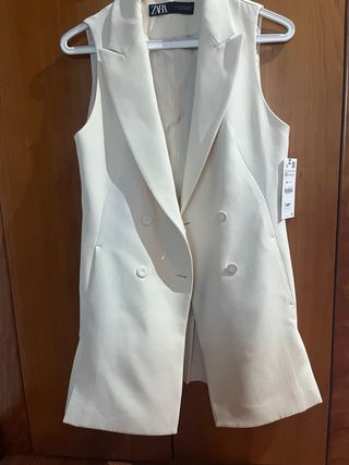 Chaleco de vestir Zara