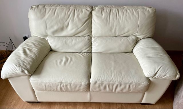 Divano in pelle beige - 2 posti
Materiale: pelle