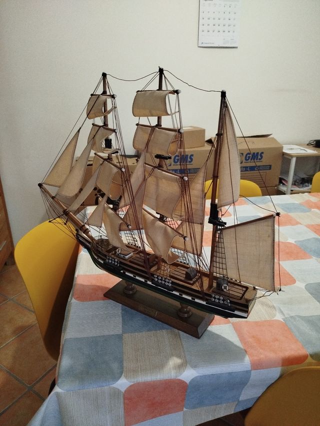 Maqueta Barco Velas Fragata S. XVIII