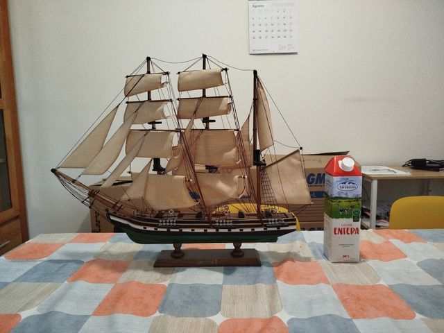 Maqueta Barco Velas Fragata S. XVIII