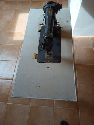 Máquina coser Singer Antigua