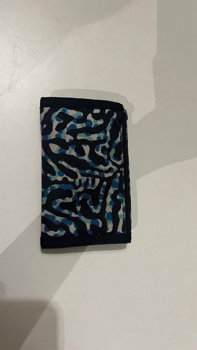 Cartera Quiksilver - Negra y Azul