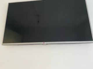 TV LG 42" Curva Gris