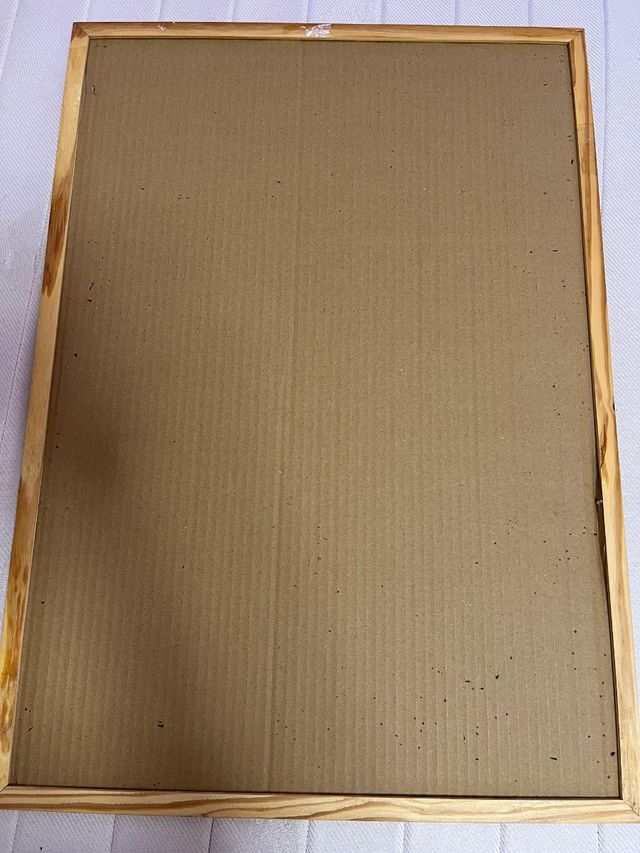 Tablón de corcho marrón