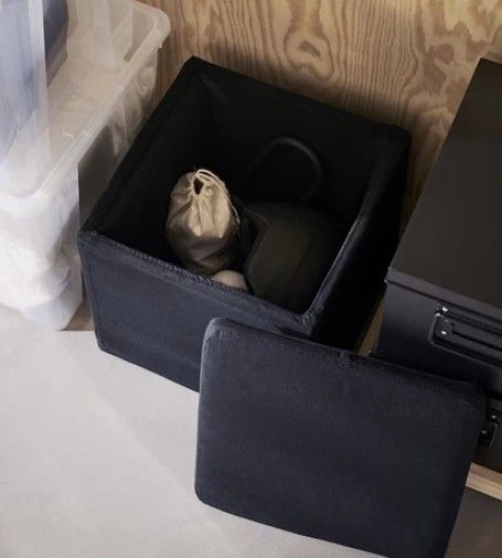 Reposapiés Puff IKEA BOSNÄS c/almacenaje