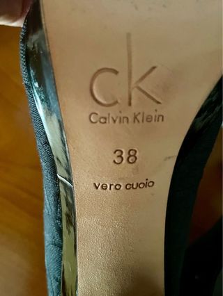 Zapatos Calvin Klein negros, talla 38.